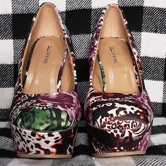 🌸8 Women's Floral Platform Wedges - Call It Spring🌸 - Picture 3 of 10